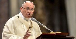 El papa recibirá a obispos chilenos para hablar de medidas contra los abusos