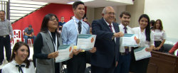 Honran a ganadores del premio al Mérito Juvenil 2018
