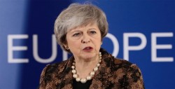 Theresa May, en la cuerda floja ante una posible crisis constitucional