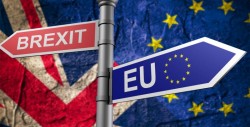 Londres pide "cambios" al acuerdo del "brexit" por el propio interés de la UE
