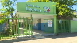 Retiran puesto ambulantes de comida alrededor de escuelas
