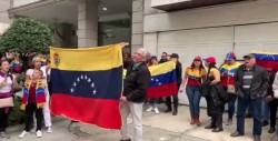 Venezolanos en Guatemala se manifiestan por la "libertad" y en apoyo a Guaidó