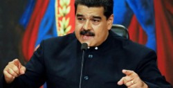 Maduro jura defender a Venezuela como lo hizo Guaidó