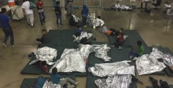 Familias separadas en frontera demandan Gobierno de Trump por trauma causado