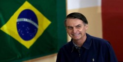 Bolsonaro recibe el alta tras 17 días hospitalizado por una operación