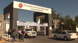 Sigue protesta en UAD Mazatlán