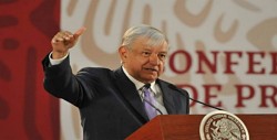 López Obrador critica a la oposición por convertir México en "un cementerio"