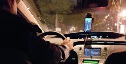 Conductor de Uber balea a pasajera porque se resiste a ser abusada