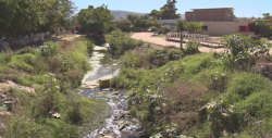 Arroyo sucio y mal olor en la CROC