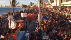 Primer desfile de Carnaval se vive con gran algarabía