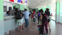 Inicia el éxodo de vacacionistas carnavaleros en la Central Camionera