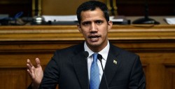 Exiliados instan a Guaidó a que pida "intervención humanitaria" en Venezuela