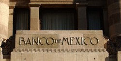 La banca mexicana encomia la lucha contra la corrupción de López Obrador