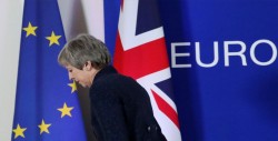 May dimitirá antes de la segunda fase de negociación con la UE