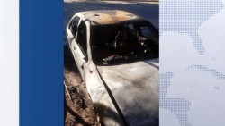 Queman autos de trabajadores de la UAIS