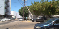 Poste ladeado por la Rafael Buelna