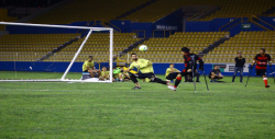 Dorados convive con equipo de futbol de amputados Zorros de Sinaloa