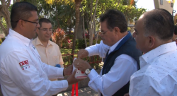 Funcionarios municipales se unen a colecta de Cruz Roja
