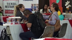 Salen en búsqueda de oportunidades de trabajo en Mazatlán