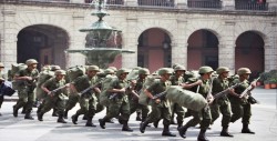 López Obrador dice que un militar en activo encabezará la Guardia Nacional