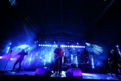 Memorable concierto el que ofrecio la banda chilanga Café Tacvba