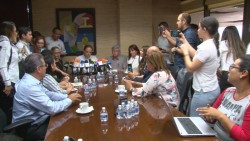 Incrementarán sueldo de trabajadores "precarios" de servicios de salud