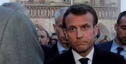 Macron acude a Notre Dame para seguir las labores de extinción del incendio