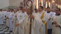 186 sacerdotes renuevan sus votos sacerdotales en misa Crismal