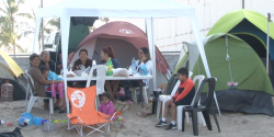 Mazatlecos hacen “Camarenas” en Mazatlán