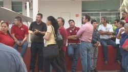 Tras paro de labores, cubren adeudo a trabajadores de la USE