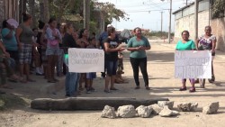 Protestan vecinos de la Pino Suárez en Mazatlán