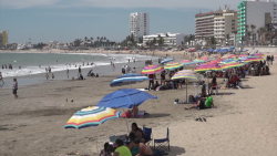 Así pasan el 1ro de mayo algunas personas en Mazatlán
