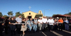 Inaugura Quirino Ordaz  obra de adoquinamiento del Circuito de Las Procesiones