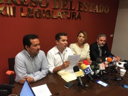 Denuncian presuntas irregularidades en adquisición de ambulancias en Ahome