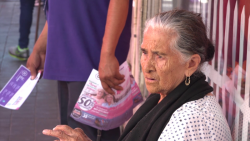 Madre trabajadora, festeja de manera distinta el 10 de mayo