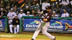 En el salón de la fama en Monterrey draft de jugadores para Sultanes y Algononeros