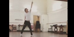 A un mes de su cirugía, Mick Jagger sorprende con video bailando