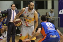 Caballeros divide serie con Halcones