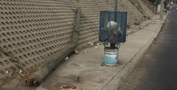 Se cae poste en la colonia Francisco Villa