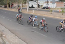 Ciclismo para Sinaloa cierra con plata por equipos en ruta femenil