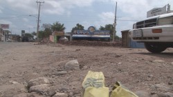 Piden vecinos de la colonia Pemex se cancele construcción en vialidad