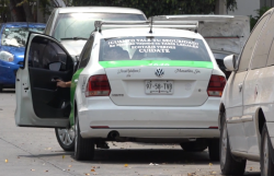 Piden taxistas mayor seguridad por constantes asaltos y ataques