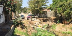 Sigue la limpieza de arroyos en Culiacán