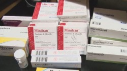 Detenidas 3 personas por venta irregular de medicamentos luego de una revisión en el tianguis de la 21 de marzo