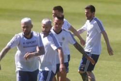 Argentina se juega la vida ante Paraguay mañana en la Copa América