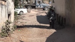 Viven en El Quemado, entre aguas negras y carencias de salud