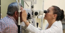 IMSS realiza jornada para detectar  pacientes con daño vascular en la retina