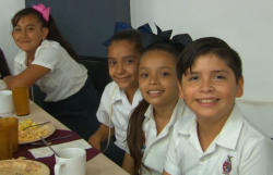 Reconocen zona Escolar 047 a alumnos y docentes destacados