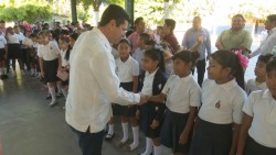 Realizan el último lunes cívico del ciclo