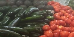 Algunos productos han bajado su precio como el tomate y el limón